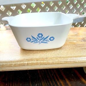 Vintage 1960s Corning Ware 22oz dish